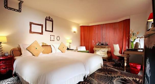 The Luxe Manor Hotel หรือ The Kowloon Hotel