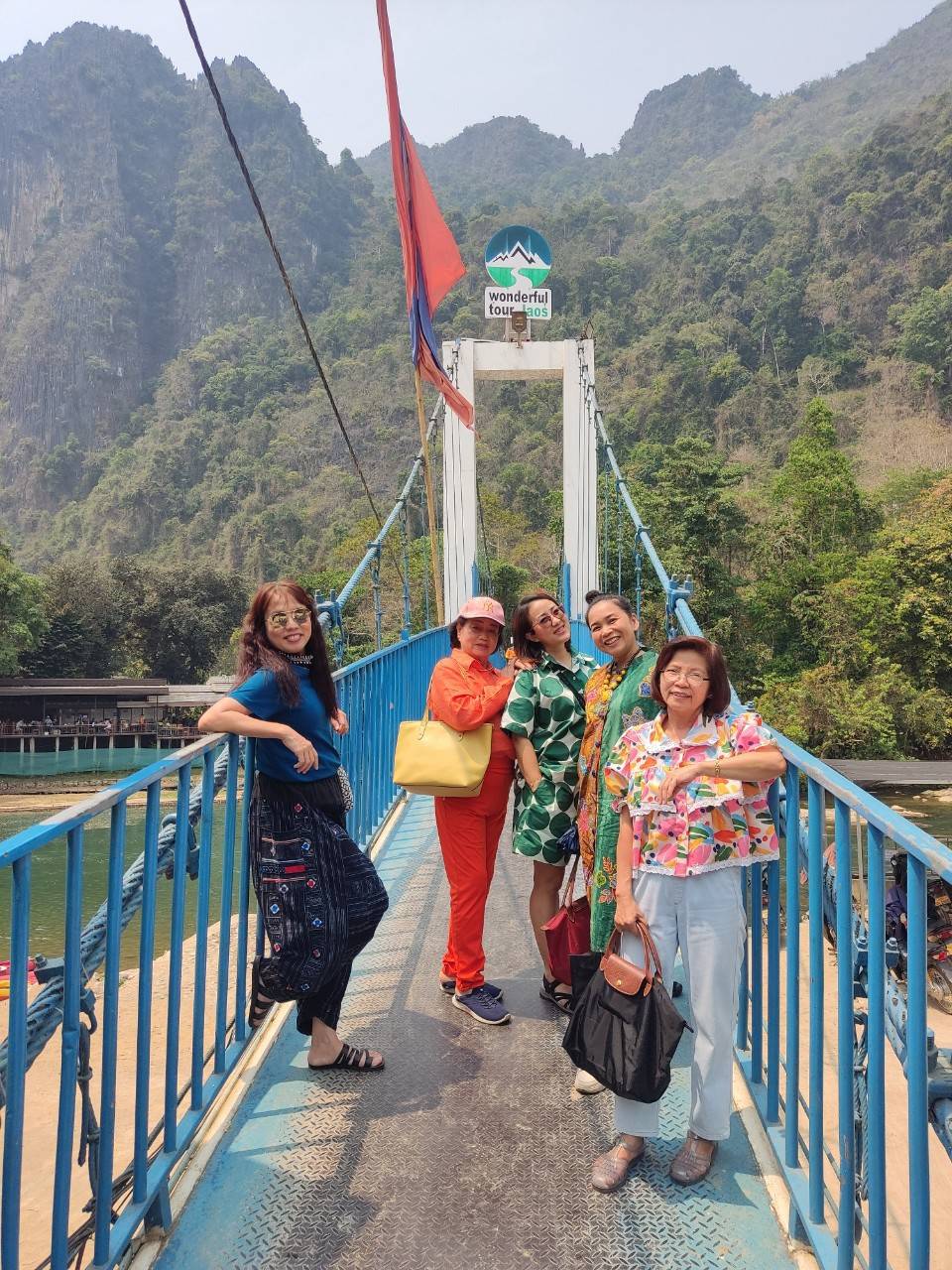 สะพานสีฟ้า วังเวียง