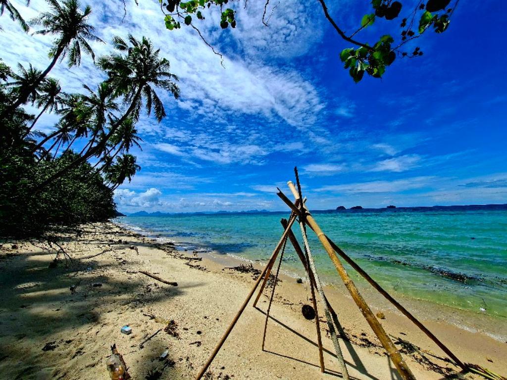 Wat Chang Khue Secret Beach